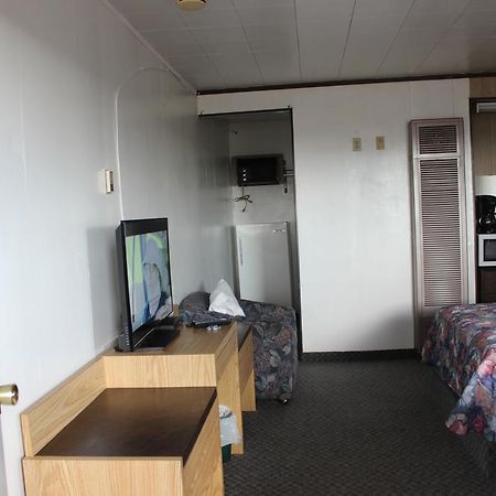 Raval Paradise Motel And Rv Park Youngstown Εξωτερικό φωτογραφία