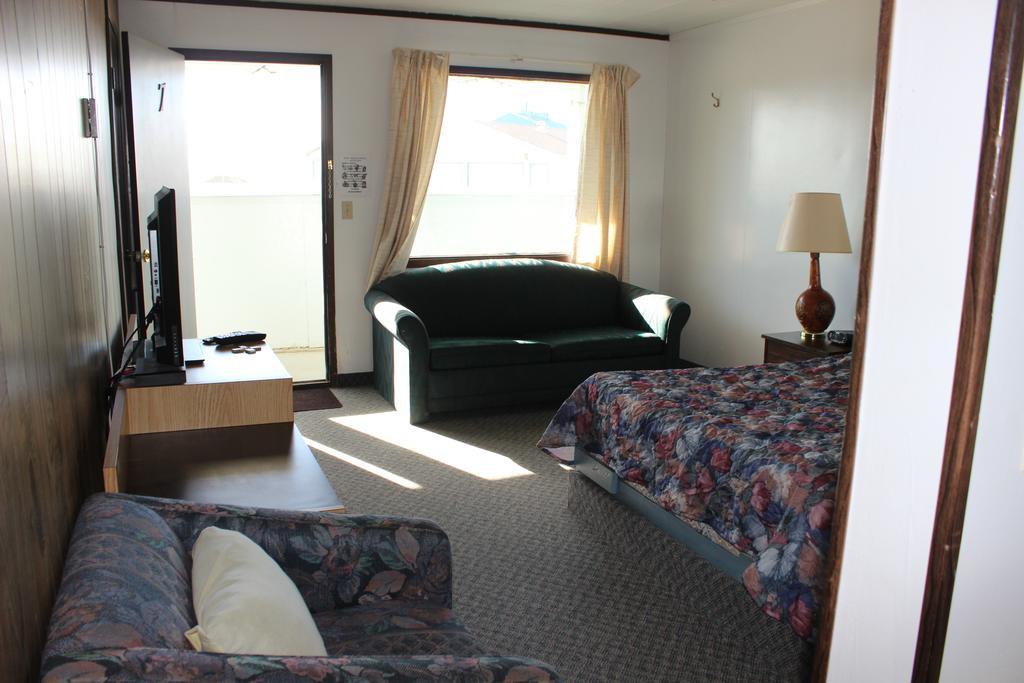 Raval Paradise Motel And Rv Park Youngstown Εξωτερικό φωτογραφία