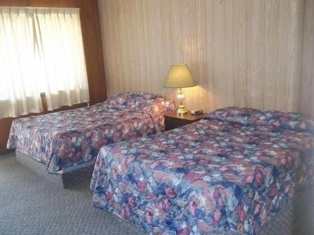 Raval Paradise Motel And Rv Park Youngstown Εξωτερικό φωτογραφία